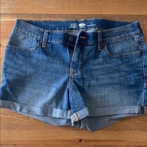 NWOT Old Navy Denim shorts semi-fitted